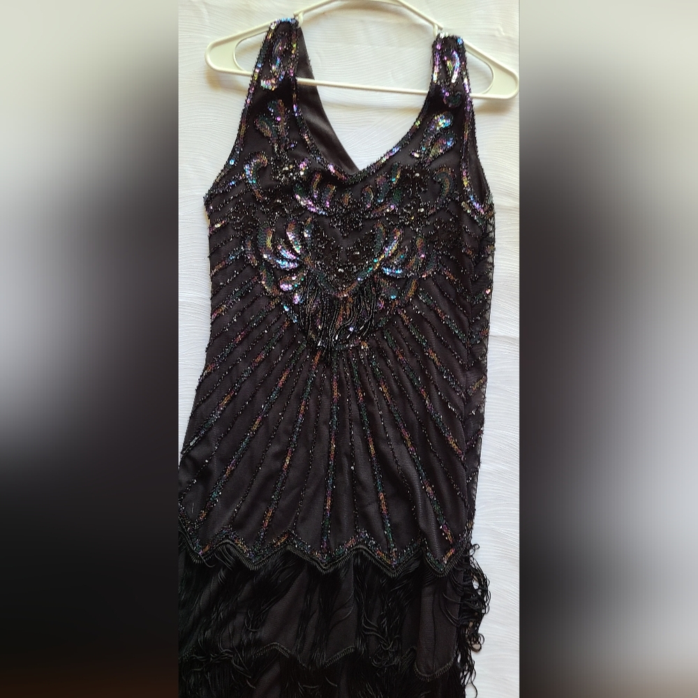 Elegant Black Sequin Flapper Dress 1920s Great Gatsby Style - Picture 10 of 16